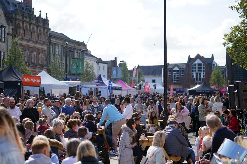 BAFF 23: Crowd scene from Bishop Auckland Food Festival 2022